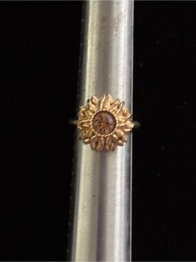 Vintage Avon Gold-Tone Floral Sunflower-Flower Ring